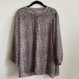 Banana Republic Blouse long sleeves Sheer Animal print never  used Sz Xl